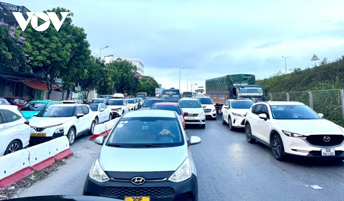 dong nguoi tro lai thu do tang vot, nhieu tuyen cua ngo qua tai hinh anh 16