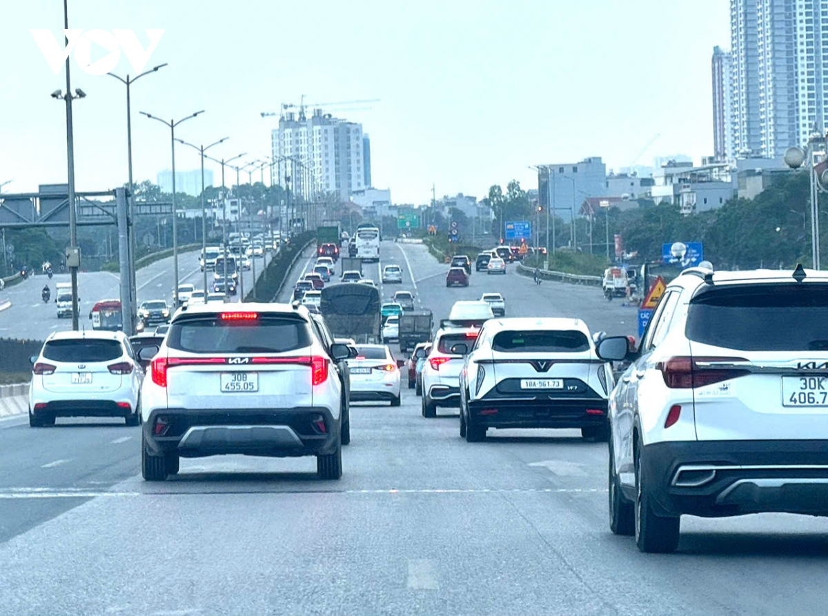 dong nguoi tro lai thu do tang vot, nhieu tuyen cua ngo qua tai hinh anh 14