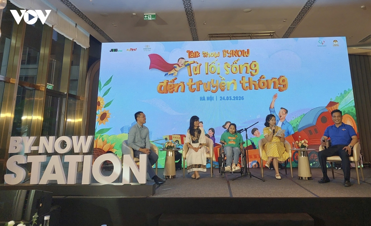 nguoi cha co con bai nao viet sach ke hanh trinh vuot nghich canh cung con hinh anh 1
