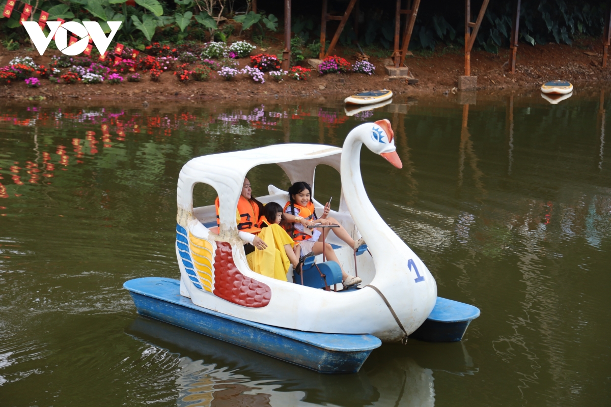 ho toong Dam mo loi nghi duong sinh thai, gia tang chieu sau du lich mang Den hinh anh 3