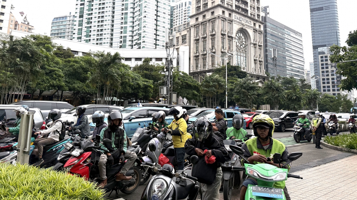 Indonesia đề xuất trợ cấp hàng triệu xe máy điện để giảm nhập khâu nhiên liệu