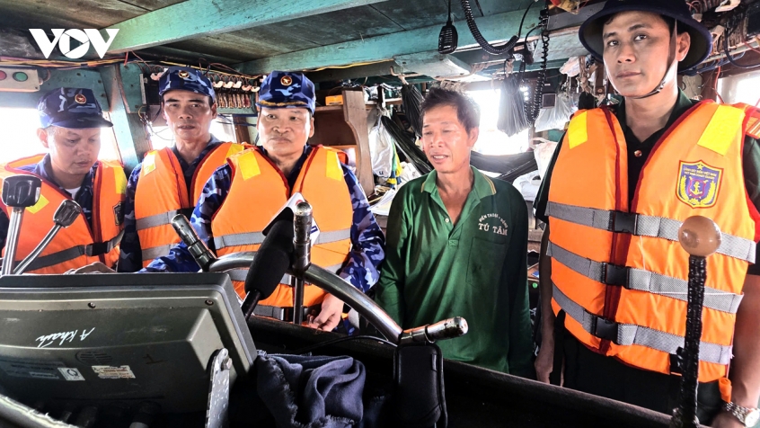 canh sat bien dong hanh cung ngu dan tay nam quyet tam chong iuu hinh anh 2