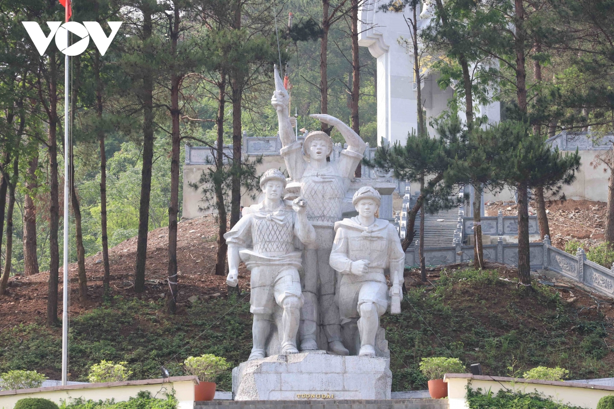 nga ba co noi - tu yet hau tuyen lua den dia chi do truyen thong cach mang hinh anh 2