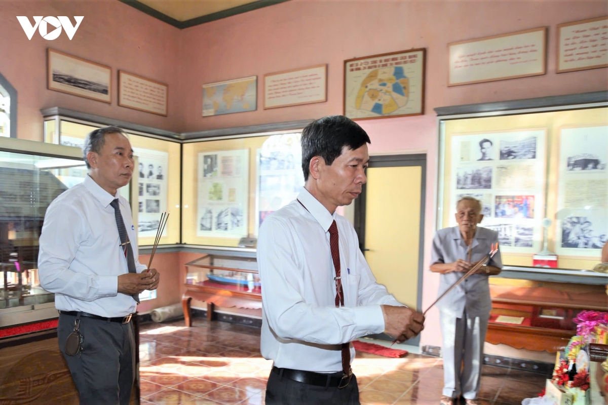 cuu chien binh 30 nam dung khu tuong niem bac ho o nam nha trang hinh anh 5