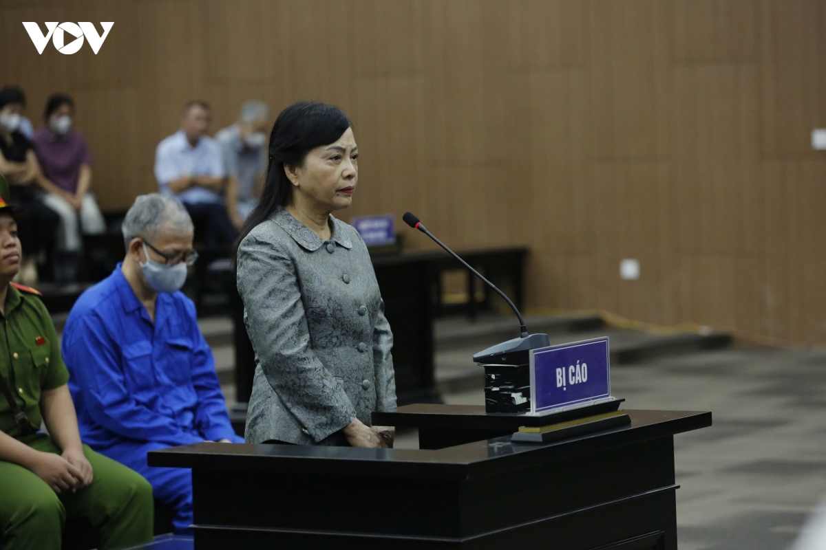 cuu bo truong y te nguyen thi kim tien tu choi 2 luat su bao chua hinh anh 1