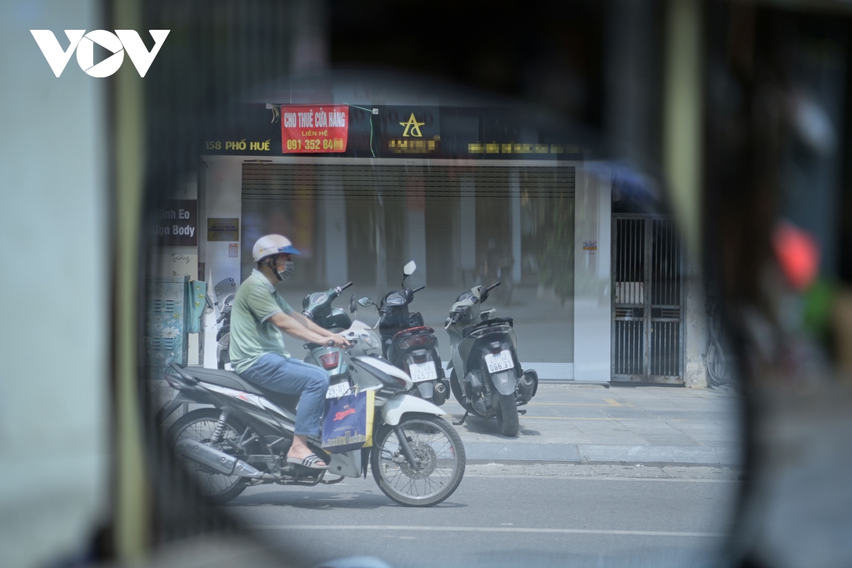 mat bang dat vang ha noi e khach thue hinh anh 11