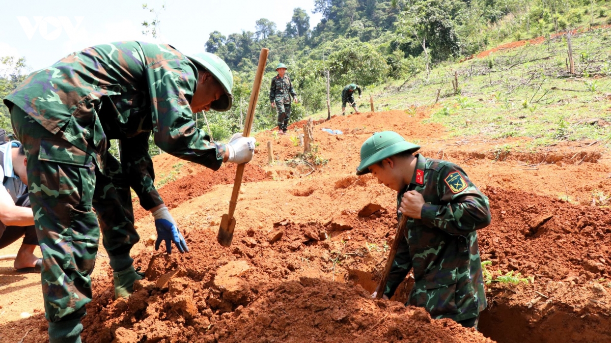 loi goi thieng lieng vong len tu long dat giua dai ngan truong son hinh anh 9