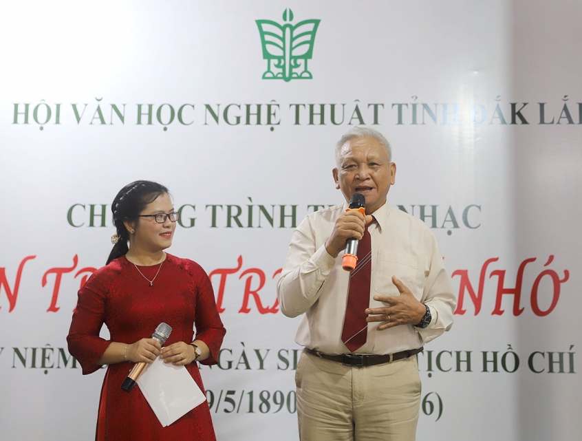 nghe thuat dan gian hoi tu trong chuong trinh muon trieu trai tim nho bac hinh anh 3