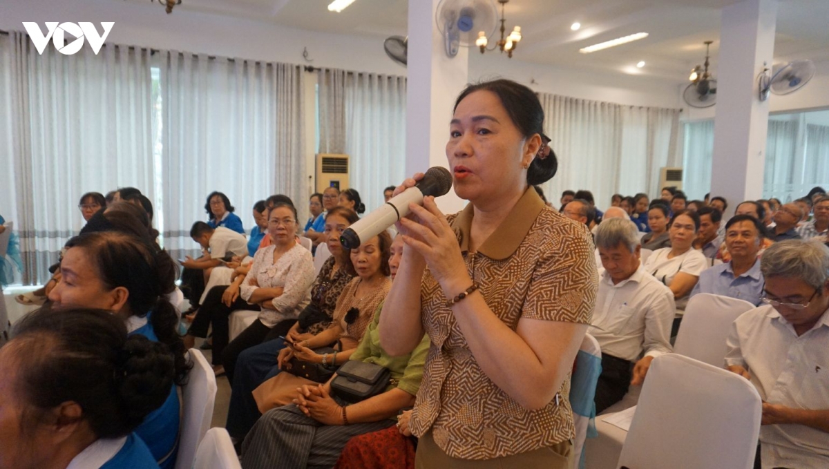 nguoi dan thanh pho hue kien nghi xu ly un tac, nang cao chat luong do thi hinh anh 1