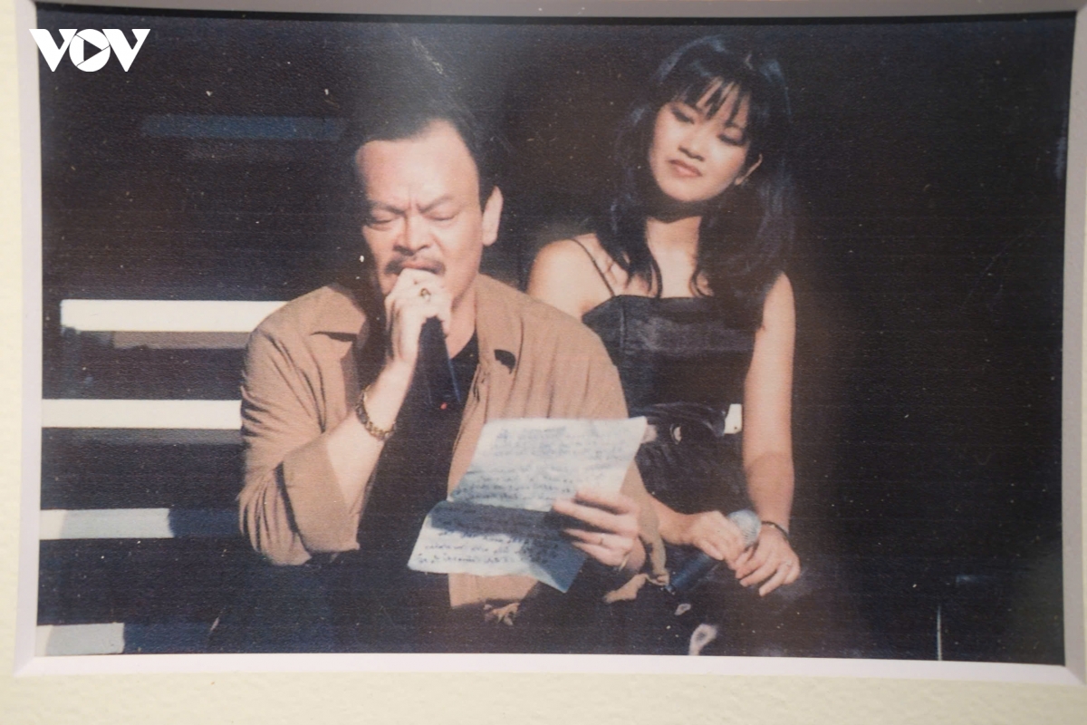 chuyen tinh xuc dong cua co nhac si thanh tung va loi hua khong di buoc nua hinh anh 9