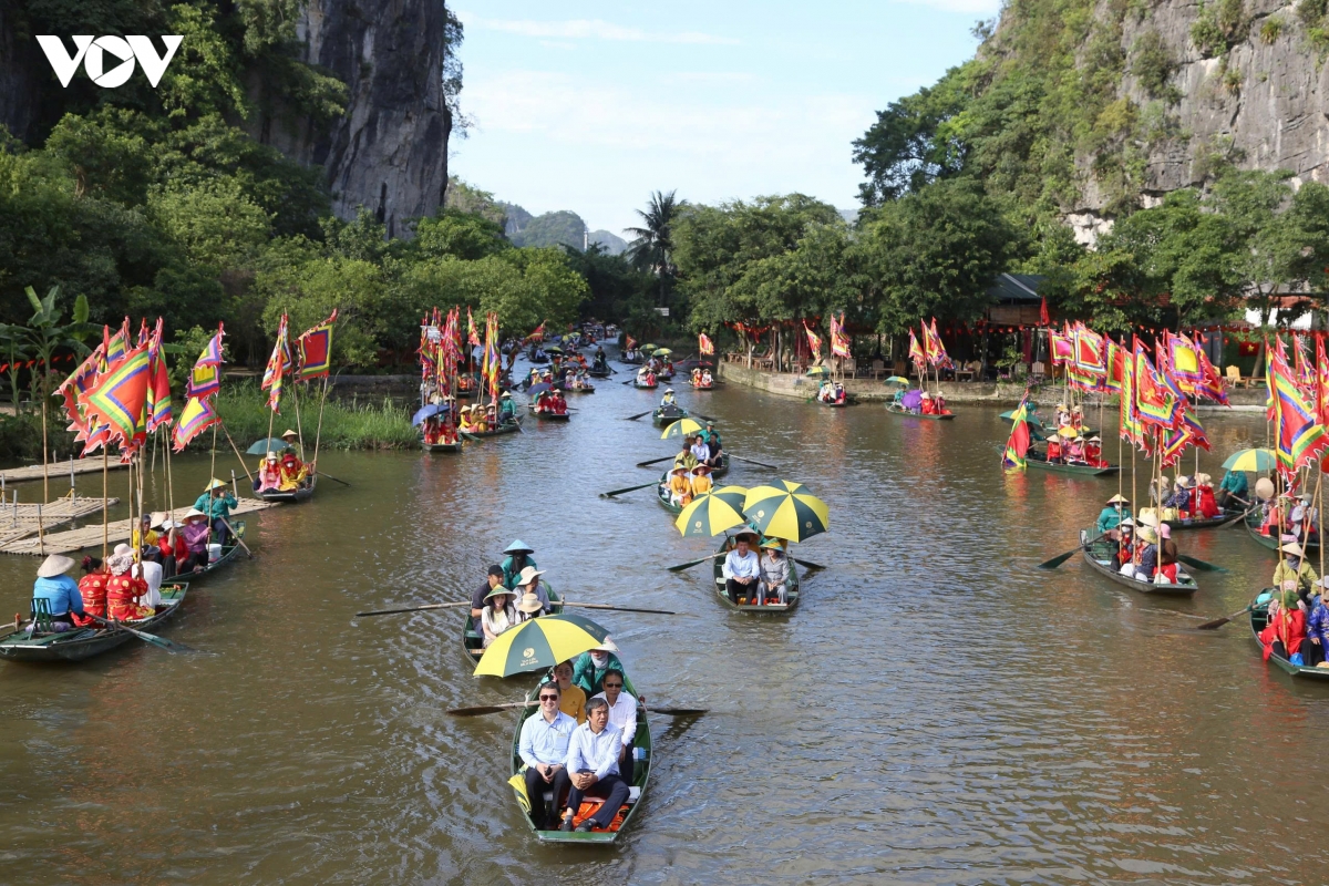 ninh binh dua ban do san vat viet nam len dong ngo Dong hinh anh 1