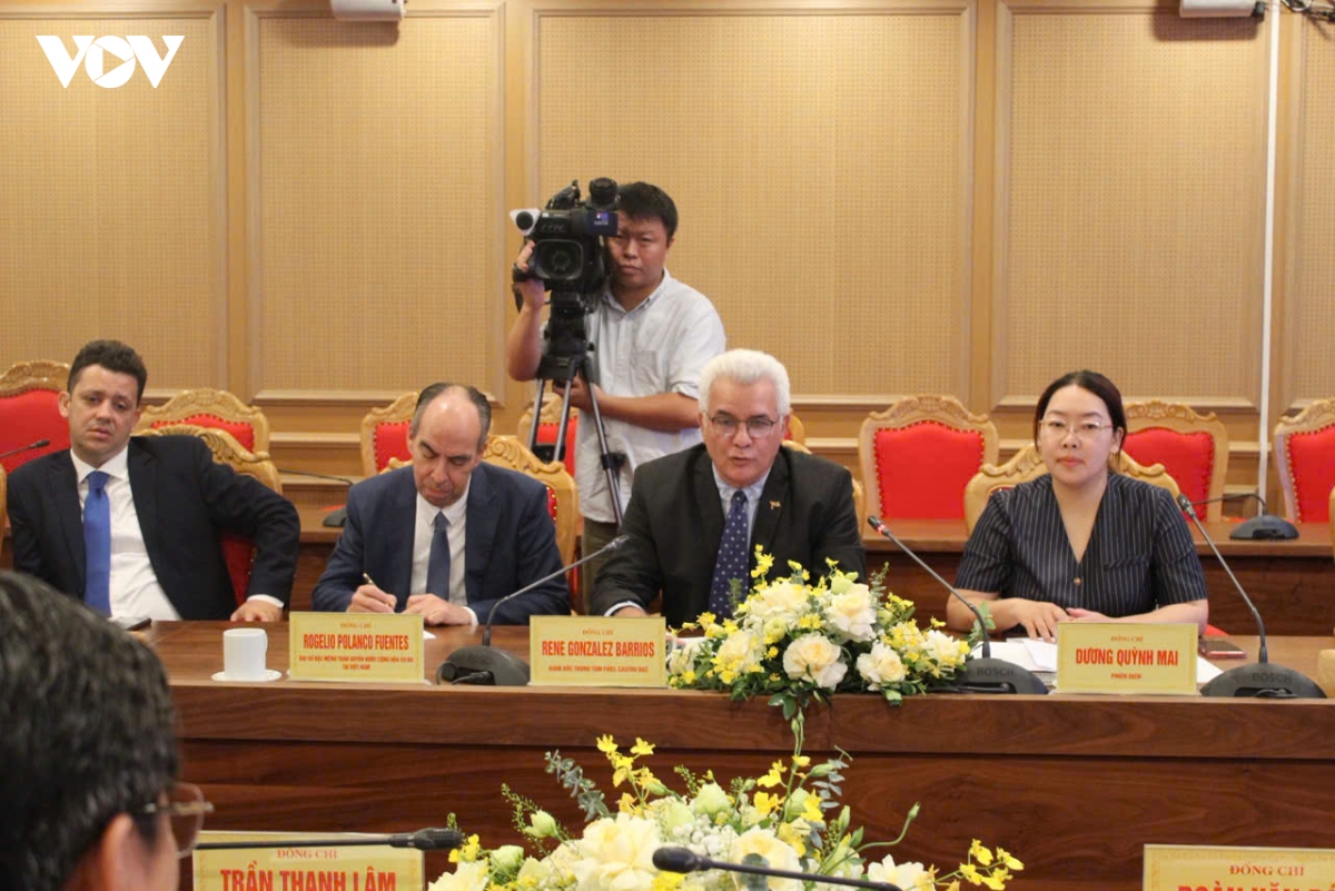 lanh dao ban tuyen giao va dan van trung uong lam viec voi doan dai bieu cuba hinh anh 3