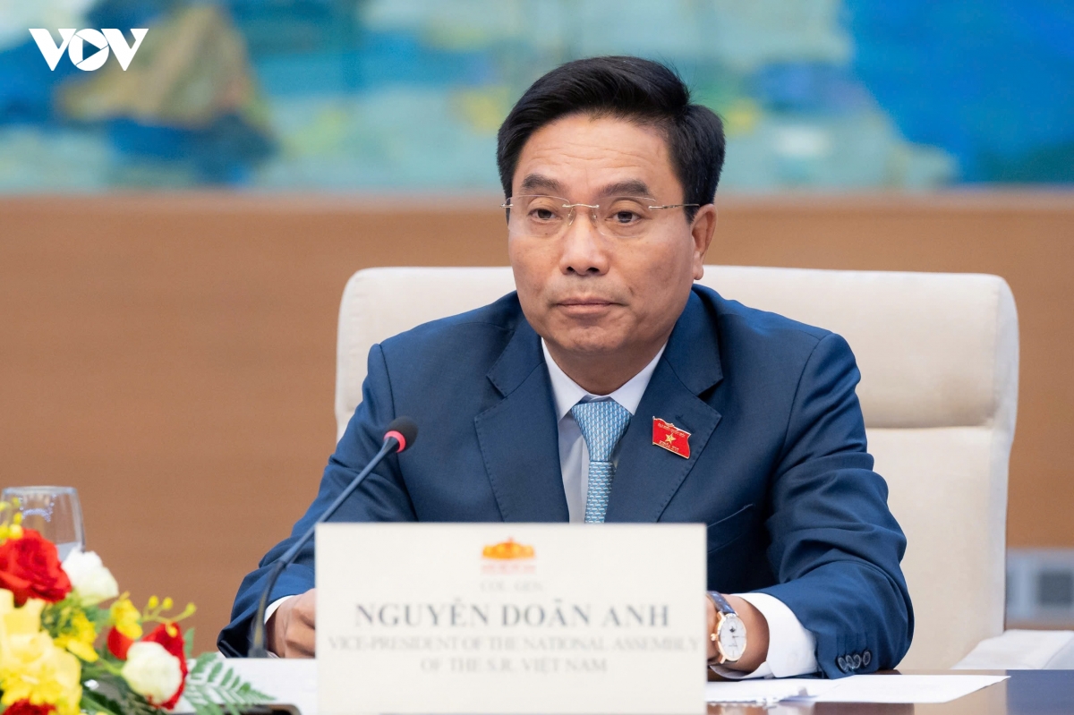 pho chu tich quoc hoi nguyen doan anh tiep Doan nghi si hoa ky hinh anh 2