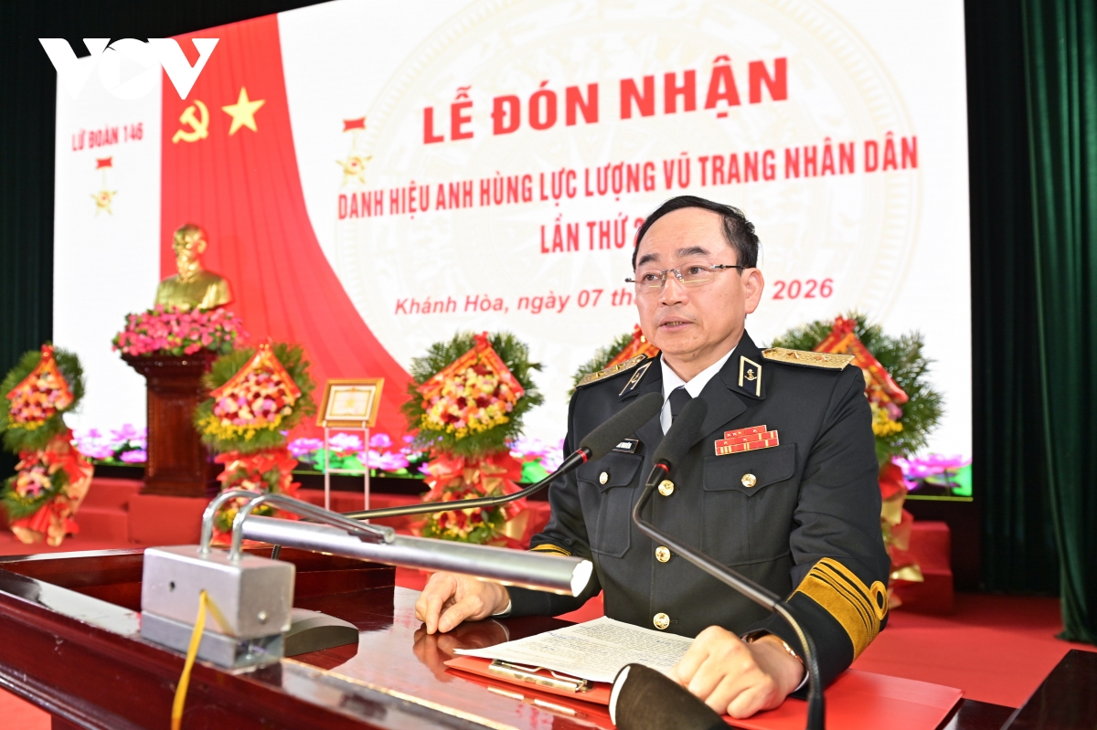 lu doan 146, vung 4 hai quan don nhan danh hieu anh hung hinh anh 3