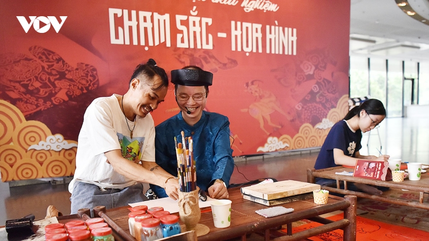 gen z danh thuc sac hoa kim hoang trong khong gian van hoa duong dai hinh anh 12