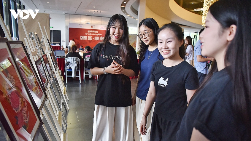 gen z danh thuc sac hoa kim hoang trong khong gian van hoa duong dai hinh anh 4
