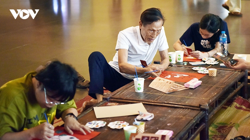gen z danh thuc sac hoa kim hoang trong khong gian van hoa duong dai hinh anh 10