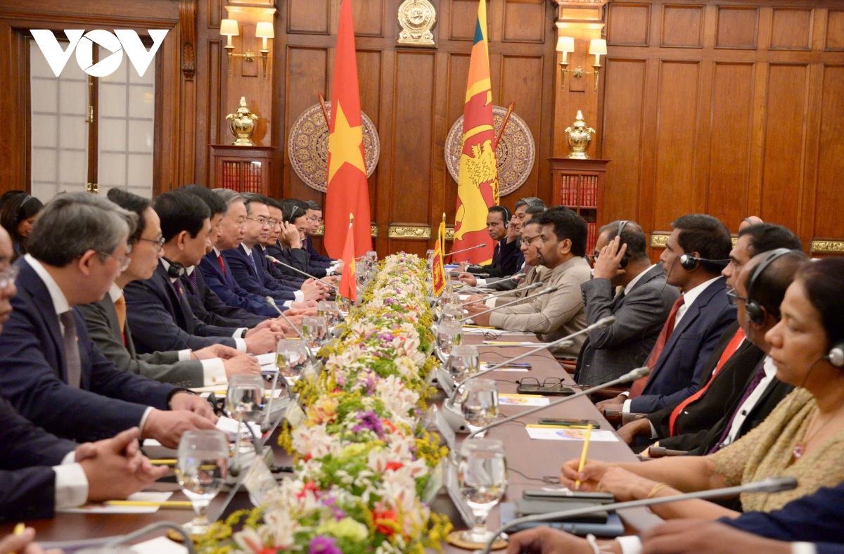 le don trong the tong bi thu, chu tich nuoc to lam tham cap nha nuoc sri lanka hinh anh 8