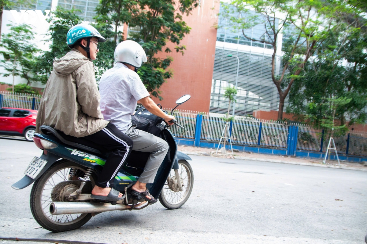 xin nghi lam nhieu ngay, thue tro sat diem thi de cung con vuot ky thi lop 10 hinh anh 6
