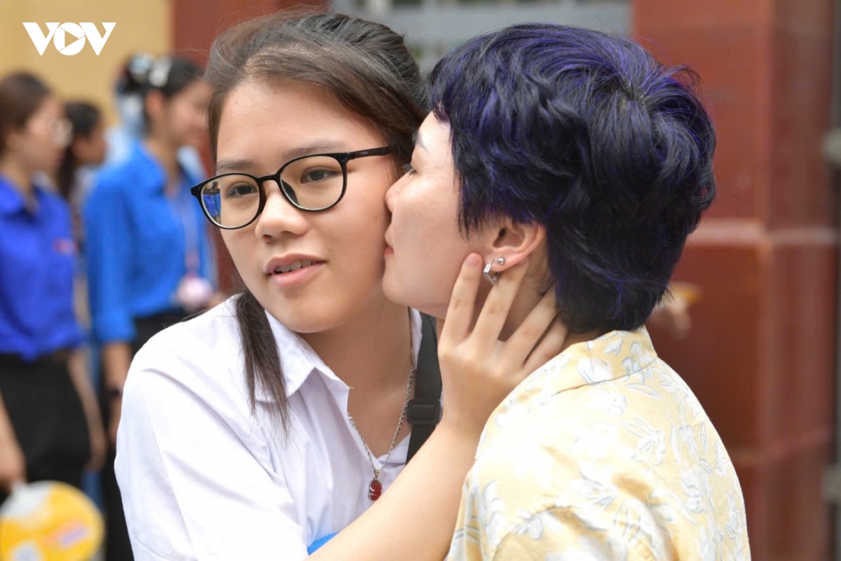 truoc gio g thi lop 10 o ha noi nhung loi nho de khien thi sinh mat diem oan hinh anh 2