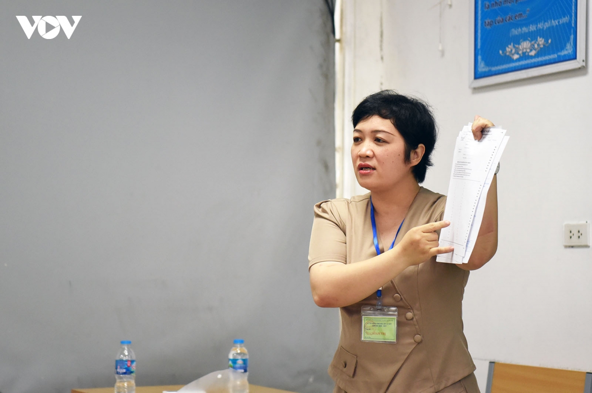 gan 125.000 hoc sinh ha noi lam thu tuc du thi vao lop 10 hinh anh 7