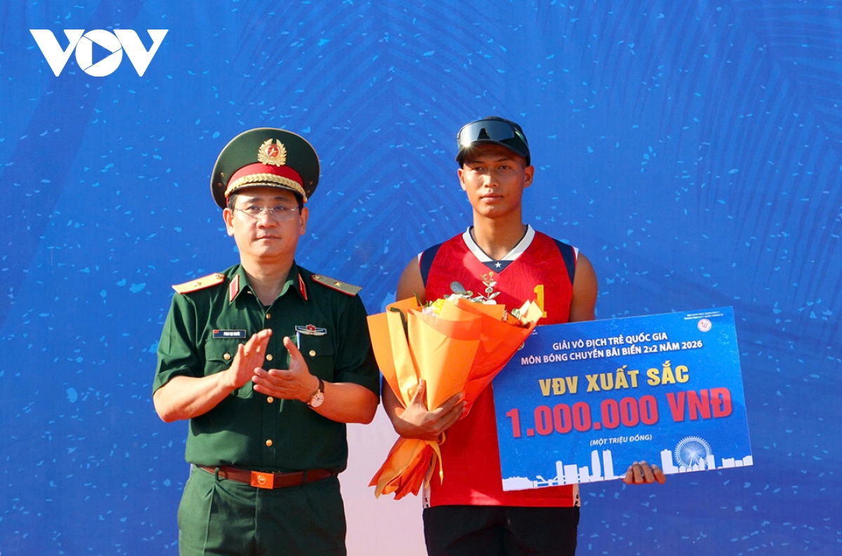 giai vo dich tre va vo dich quoc gia mon bong chuyen bai bien tai Da nang hinh anh 1