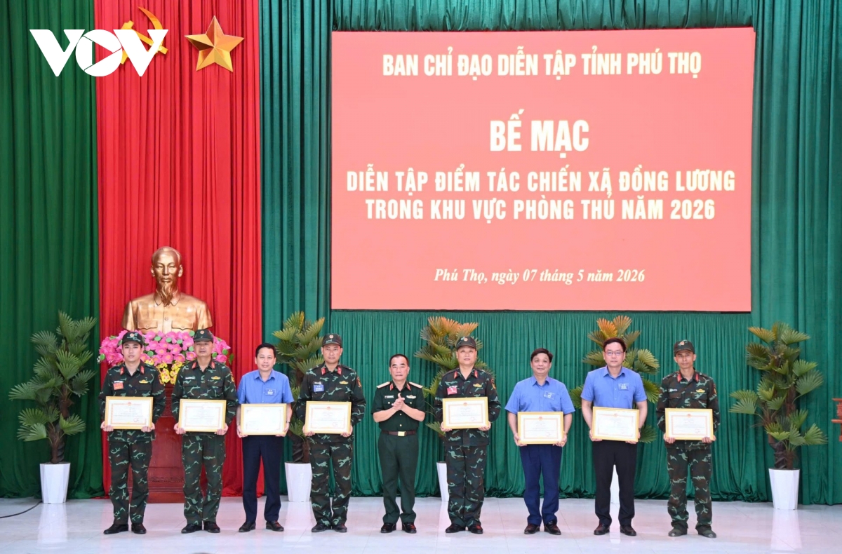 hoan thanh dien tap tac chien cap xa, phuong dau tien hinh anh 5