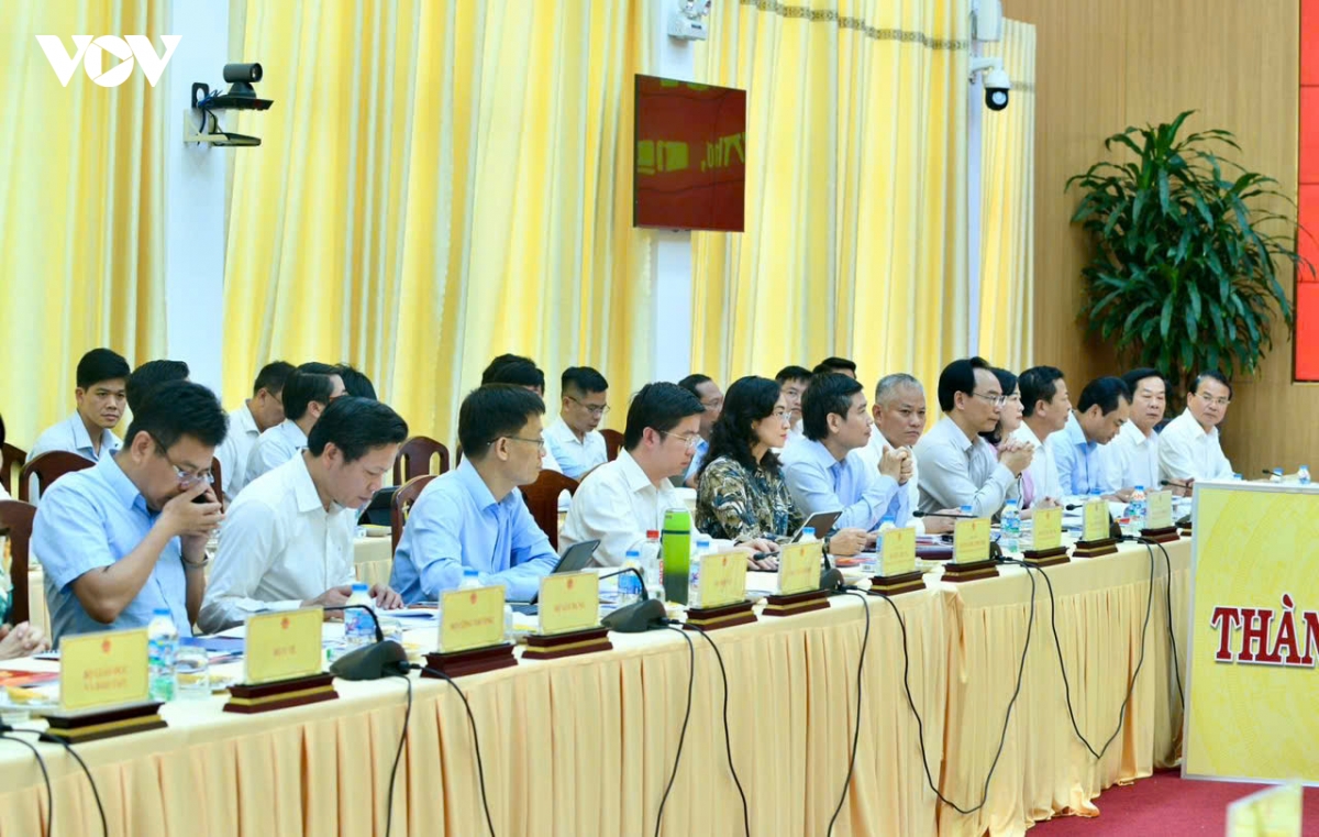 thu tuong le minh hung lam viec voi ban thuong vu thanh uy can tho hinh anh 2