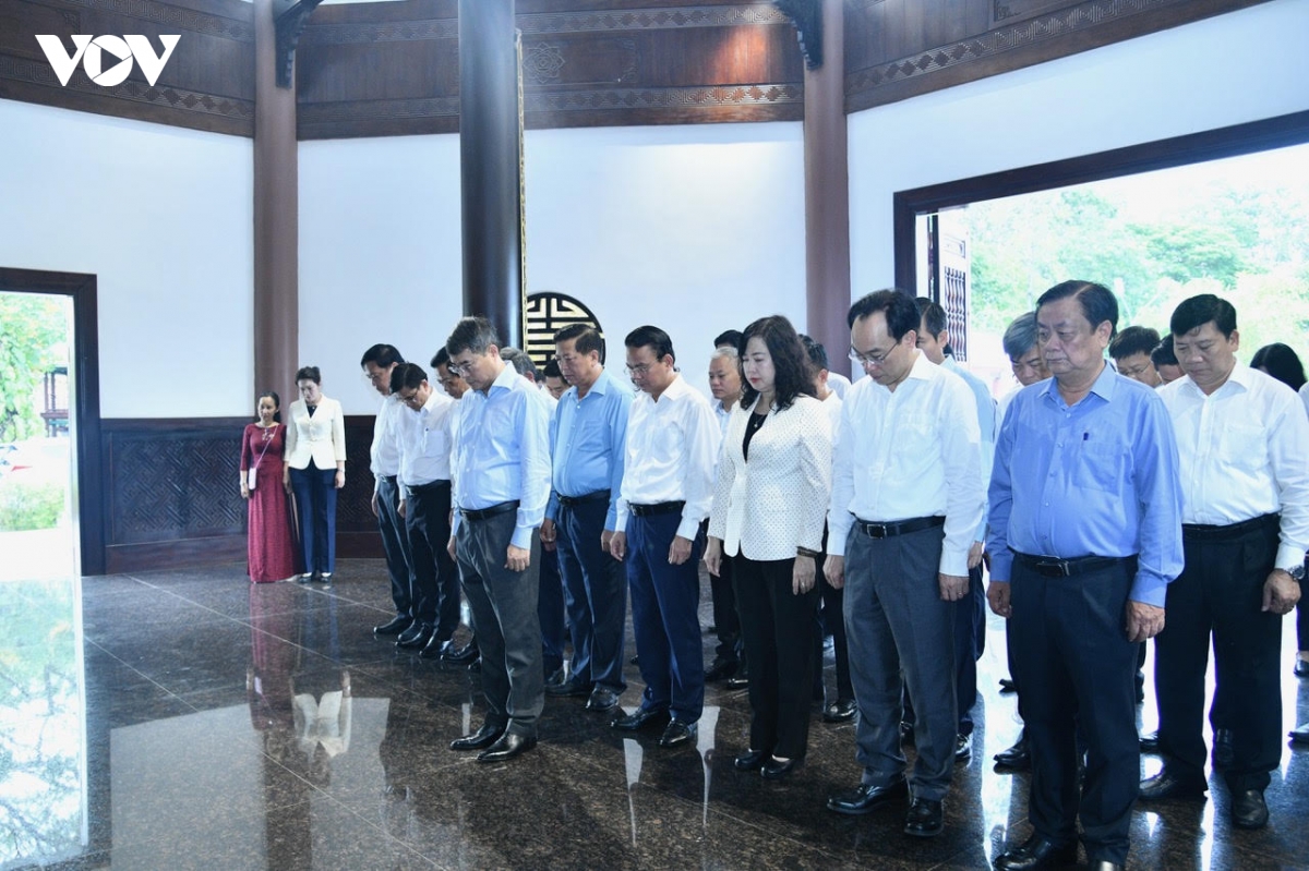 thu tuong le minh hung dang huong, vieng mo cu pho bang nguyen sinh sac hinh anh 8