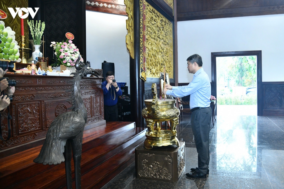 thu tuong le minh hung dang huong, vieng mo cu pho bang nguyen sinh sac hinh anh 7