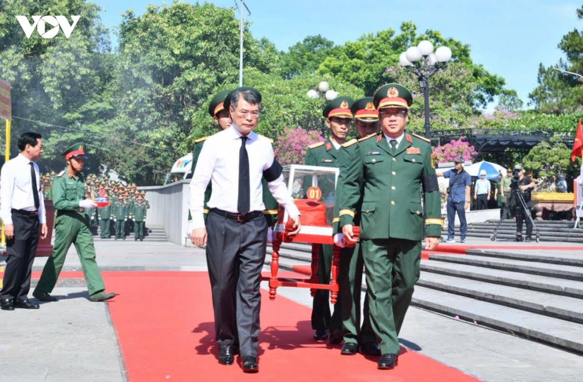 thu tuong du le truy dieu, an tang 28 hai cot liet si tai tinh quang tri hinh anh 5