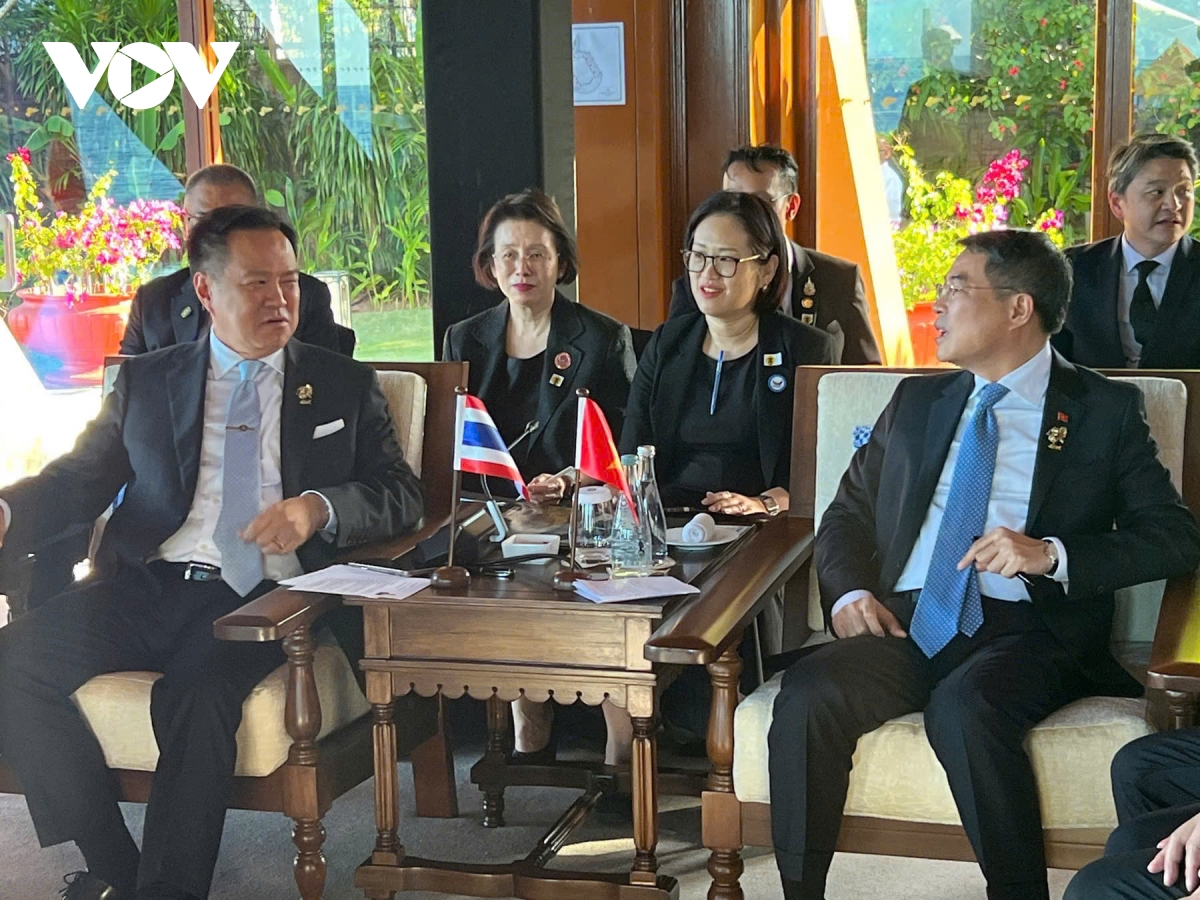 toan canh chuyen cong tac du hoi nghi cap cao asean 48 cua thu tuong le minh hung hinh anh 10