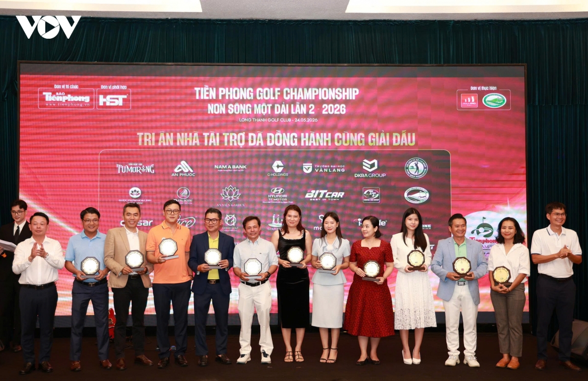 golfer luu ngoc sang vo dich tien phong golf championship - non song mot dai lan 2 hinh anh 7