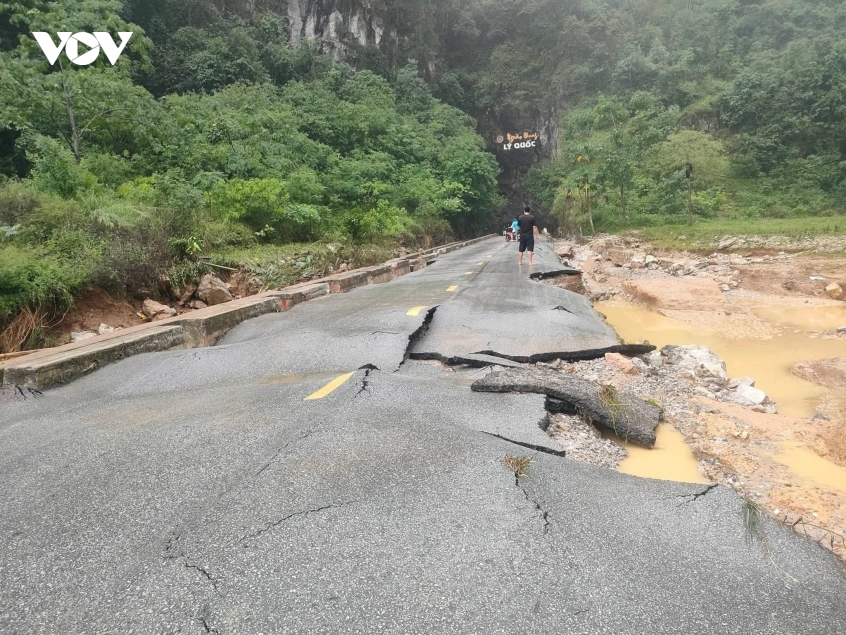 cao bang khan truong ung pho, khac phuc hau qua mua lon hinh anh 3