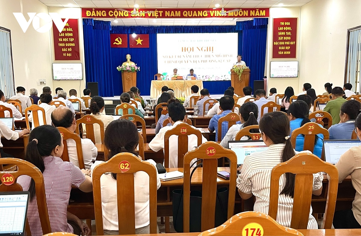 van hanh mo hinh chinh quyen dia phuong 2 cap o Dac khu phu quy van con lung tung hinh anh 1