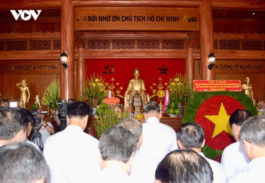 tong bi thu, chu tich nuoc to lam lam viec voi ban thuong vu thanh uy Dong nai hinh anh 7