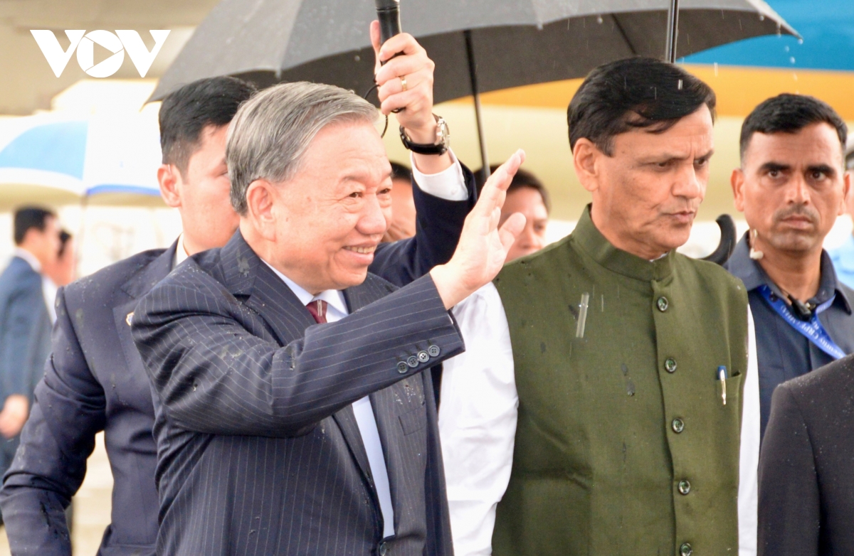 vietnam s top leader to lam arrives in new delhi for state visit to india picture 1