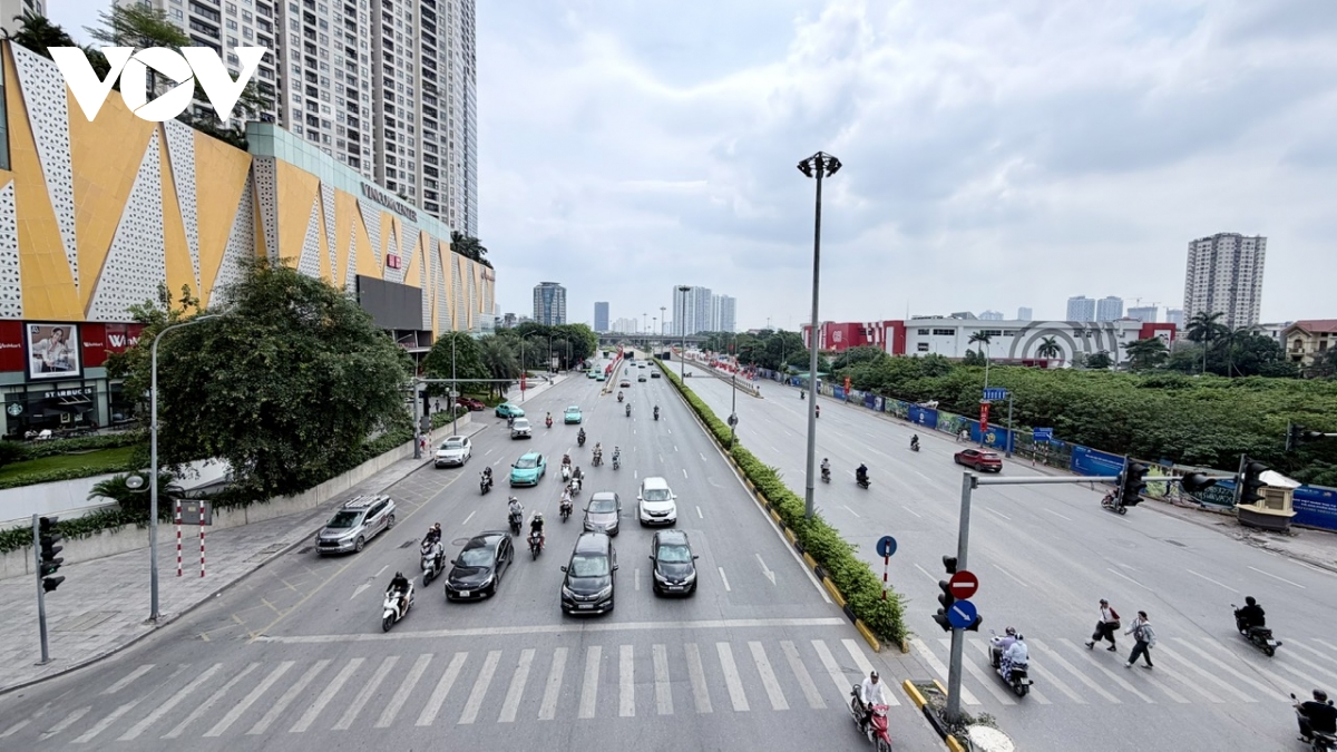 giao thong ha noi ngay 1 5 de tho hiem thay, noi do vang ve hinh anh 12