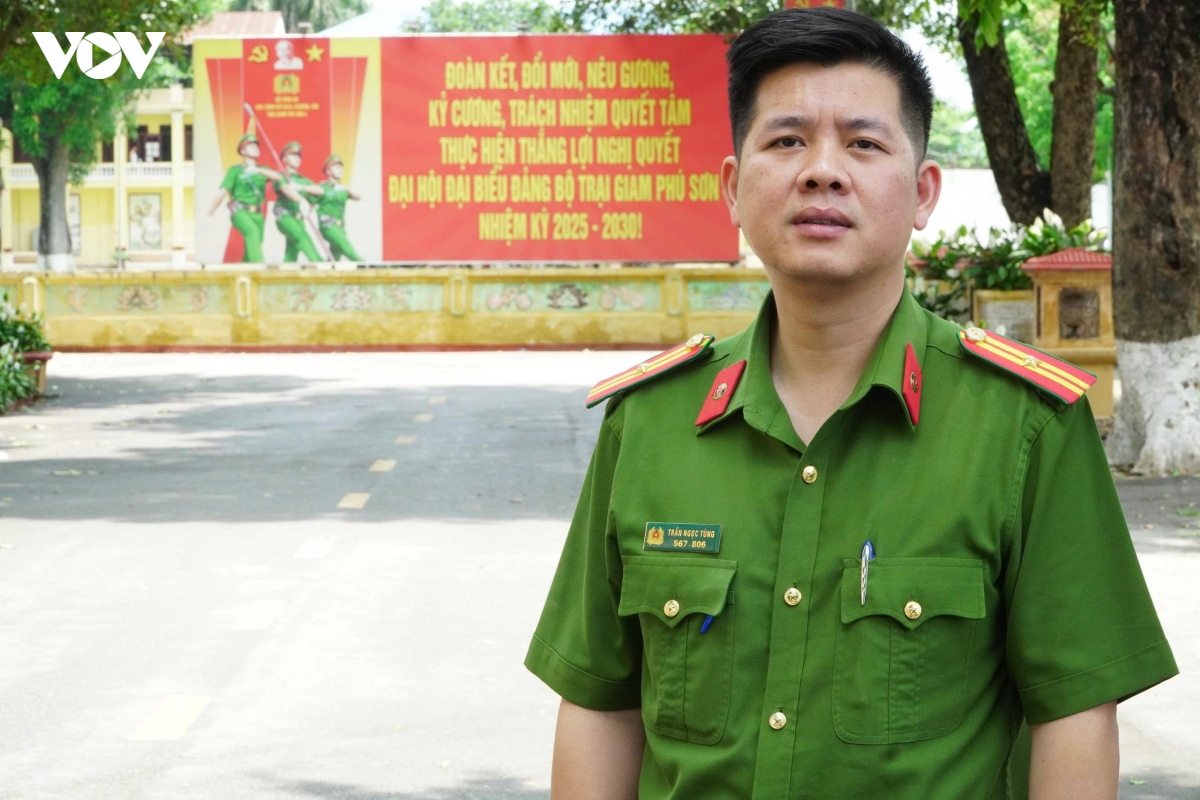 An chung than trong trai giam cai tao ra sao hinh anh 3
