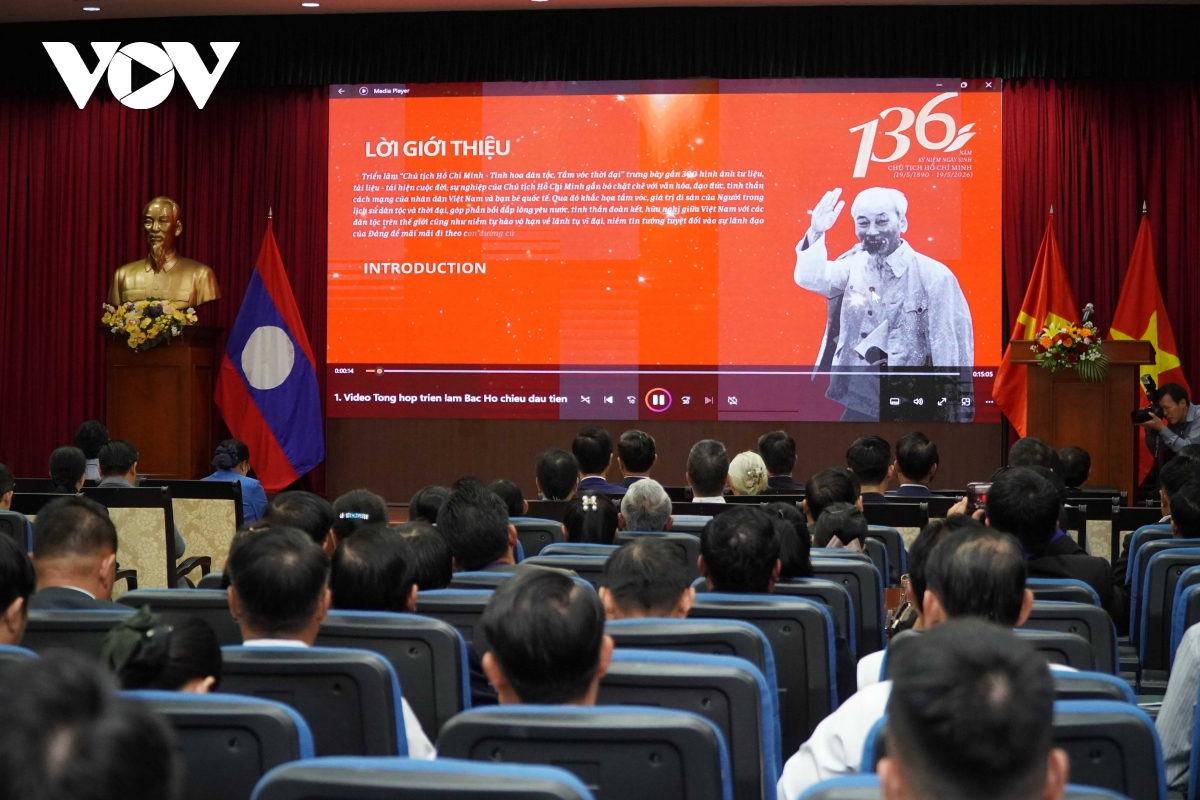trien lam so ve chu tich ho chi minh tai lao hinh anh 1