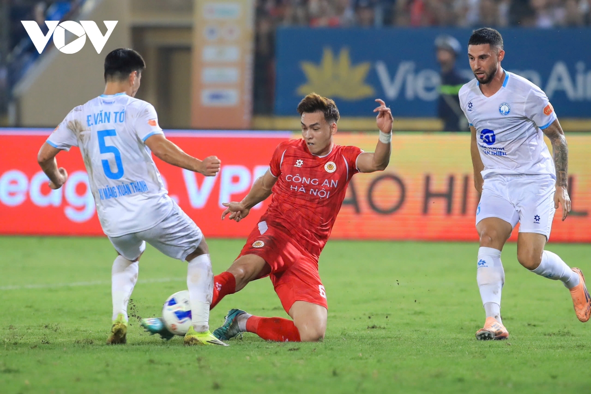 trUc tiEp cahn 1 - 2 nam Dinh con loc duong bien ngang ngoc son hinh anh 1