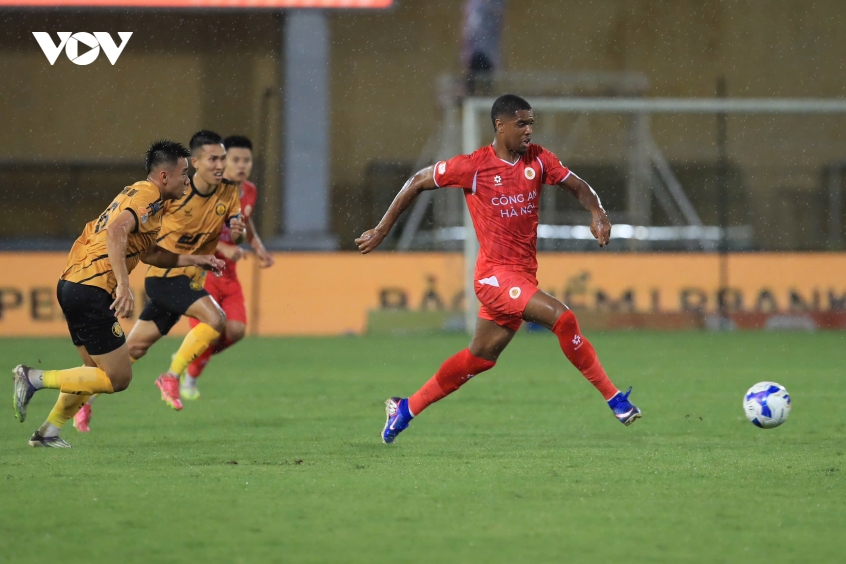 clb cahn vo dich v-league 2025 2026 khang dinh tham vong hinh anh 1