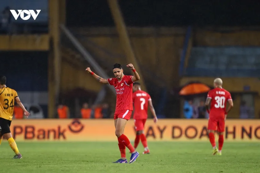 truc tiep clb cahn 0-0 thanh hoa leo artur bi tu choi ban thang hinh anh 1