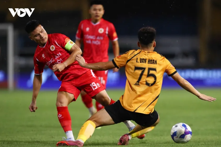 truc tiep clb cahn 0-0 thanh hoa suc ep nghet tho, ban mo ty so rat gan hinh anh 1