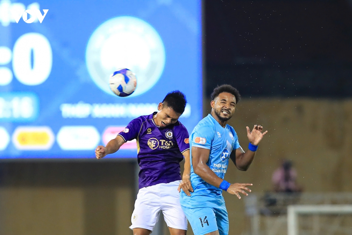 truc tiep ha noi fc 2-1 nam Dinh chu nha tai lap the dan ban hinh anh 5