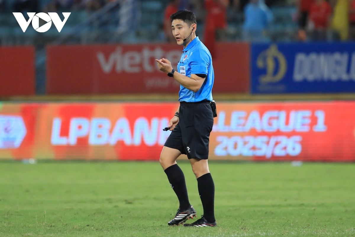 the cong viettel hoa ninh binh, xa dan chuc vo dich v-league hinh anh 5