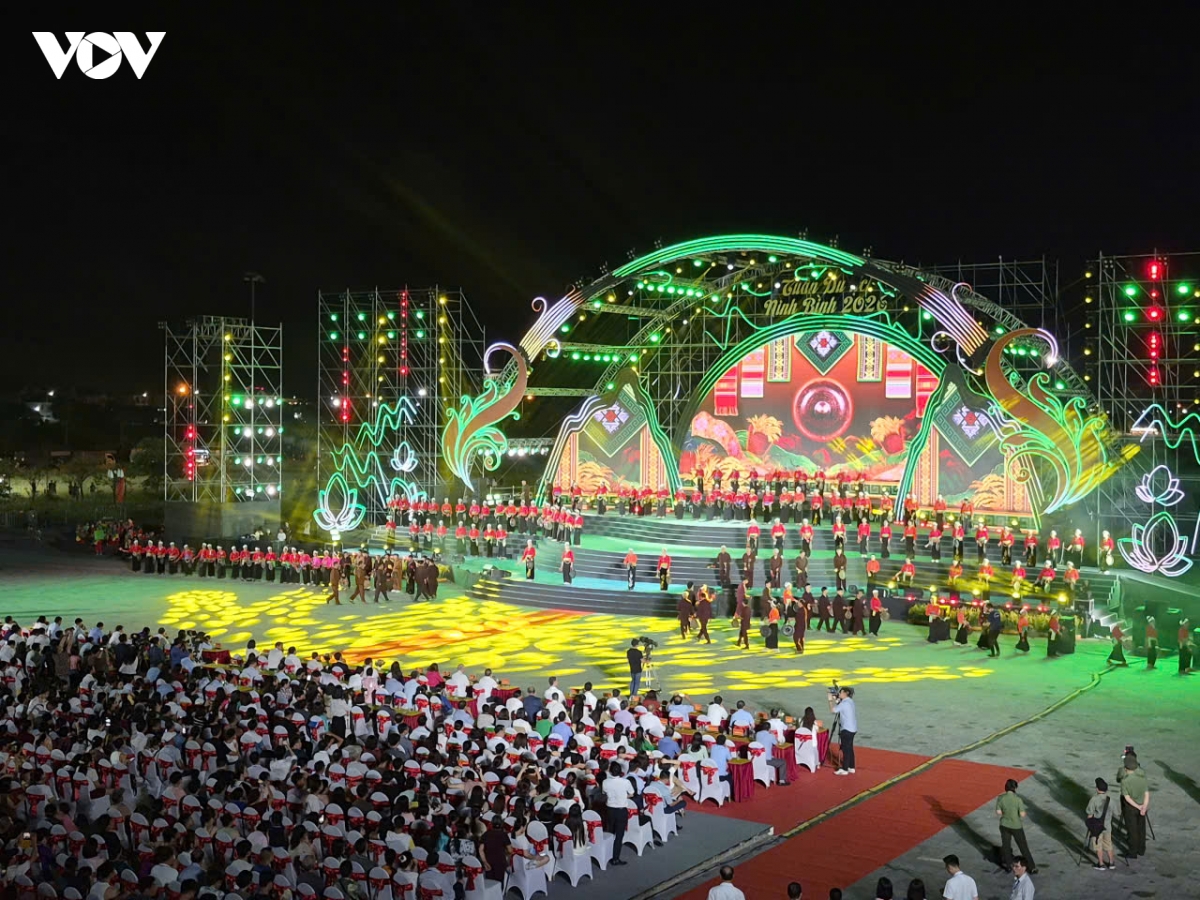 Rực rỡ khai mạc Tuần Du lịch Ninh Bình 2026: "Nét họa ngàn năm" giữa lòng di sản