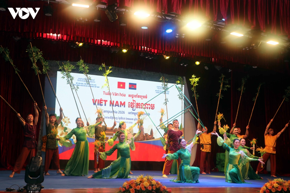 vun dap tinh huu nghi viet nam - campuchia tu nhung nhip cau van hoa hinh anh 7