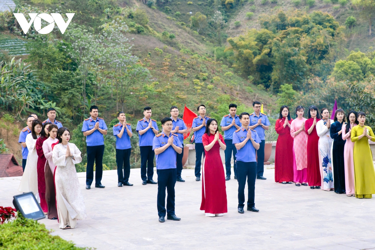 nga ba co noi - tu yet hau tuyen lua den dia chi do truyen thong cach mang hinh anh 4