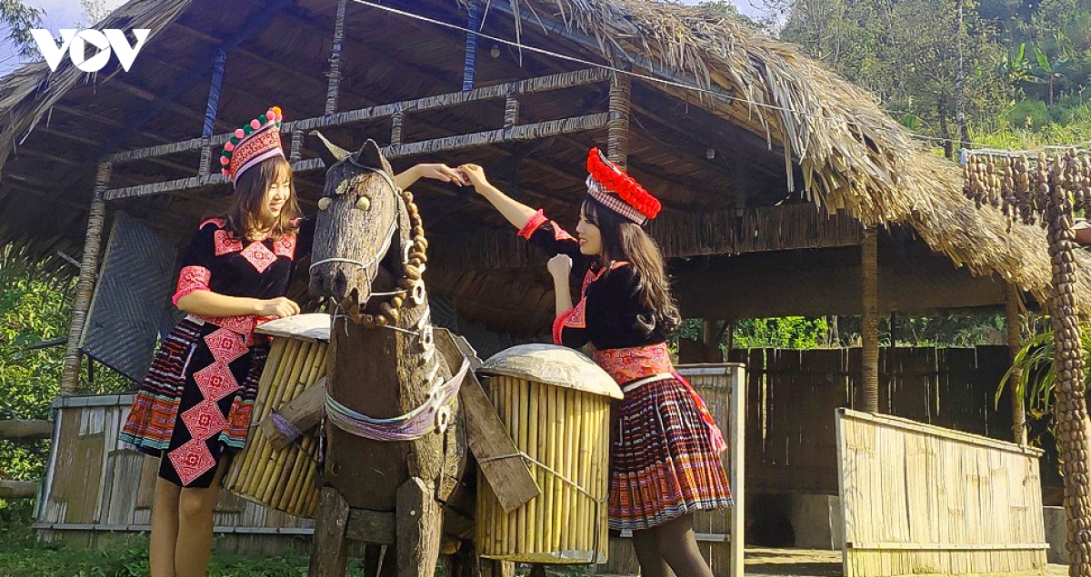 du lich lai chau van hoa ban dia tro thanh dong luc phat trien ben vung hinh anh 2